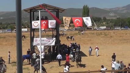 Ödemiş'te rahvan at yarışları düzenlendi