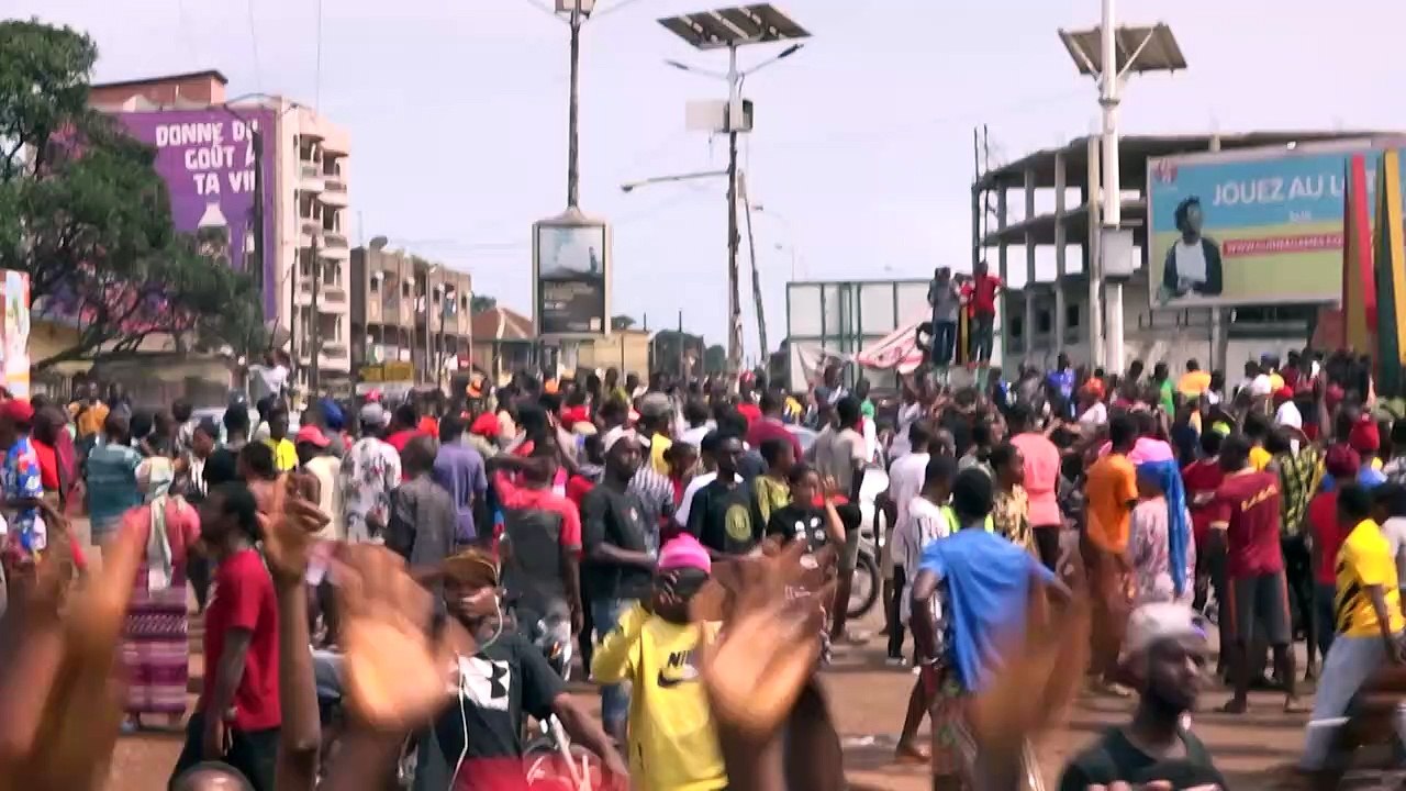 Guinée: scènes de liesse à Conakry après un coup d'Etat contre le président Condé