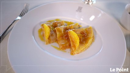 Le flambage des crêpes Mademoiselle de la Tour d'Argent