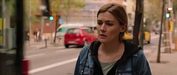 Tráiler de la película "Tres", de Juanjo Giménez, protagonizada por Marta Nieto y Miki Esparbé.