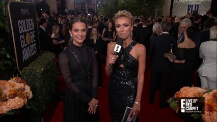 Alicia Vikander's Hilarious Oscar Award Story | E! Red Carpet & Award Shows