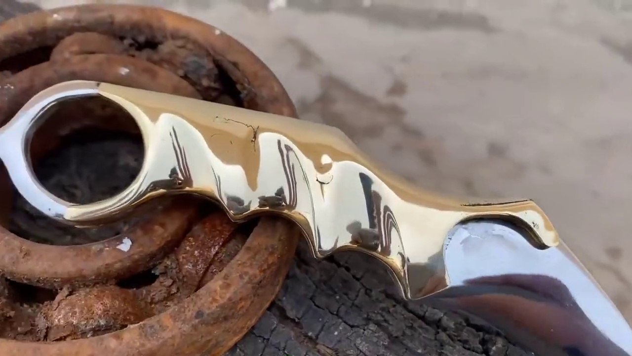 Forging a Rusted Bearing into a  Sharp Karambit Razor