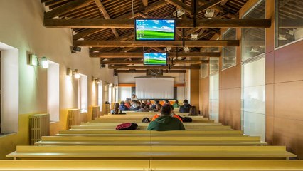 Green Pass, l'esperimento dell'Università della Tuscia: "Così elimineremo le mascherine in aula"