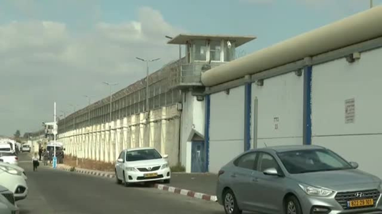 6 presos palestinos excavan un túnel y huyen de una cárcel de máxima seguridad