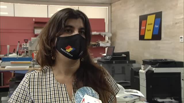 Los pequeños negocios se plantean subir precios por la factura de la luz