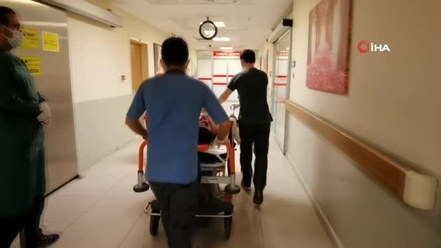 Kayalıklara çarpan motosiklet sürücüsü yaşam savaşı veriyor