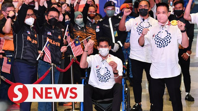 Tokyo Paralympic champions Abdul Latif and Liek Hou receive warm welcome home