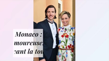 Albert de Monaco : Sa fille Jazmin amoureuse, tendre baiser devant la tour Eiffel