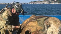 İstanbul Boğazı'nda balıkçıların ağına takılan dev mayın imha edildi