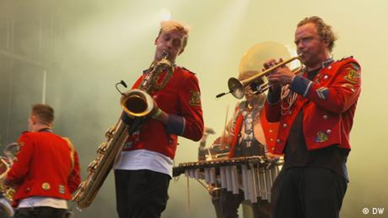 Techno auf Blasinstrumenten – die Band Meute