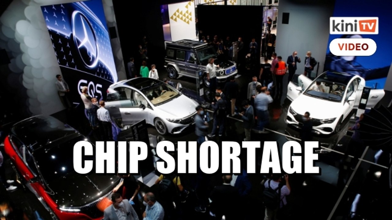 Tiny chips cast big shadow over Munich car show