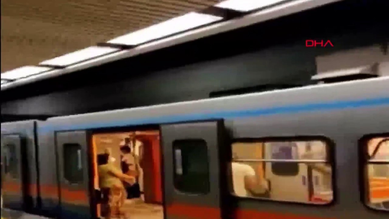 Yangın söndürme vanası kırılan metro istasyonu sular altında kaldı