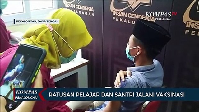 Ratusan Pelajar dan Santri Jalani Vaksinasi