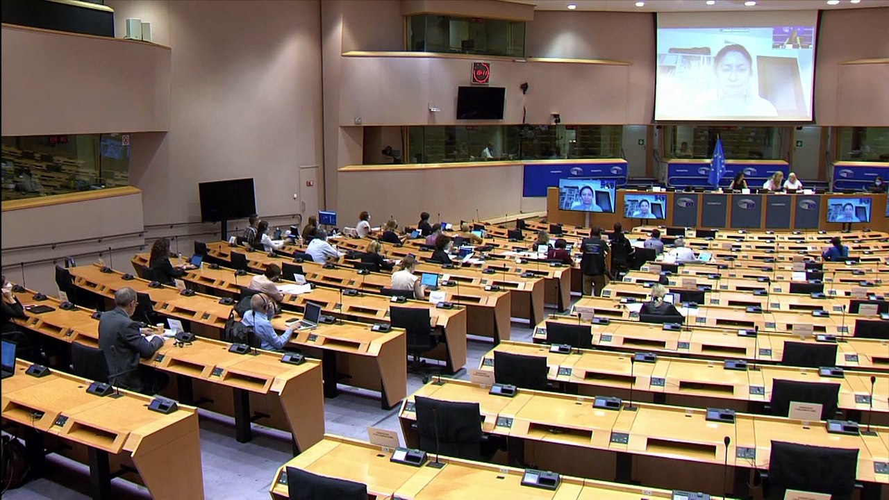 Os direitos comprometidos das mulheres no Afeganistão