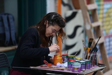 ESKİŞEHİR - "Fırça tabelacılığı"nın tezini yazan genç sanatçının meslek aşkı