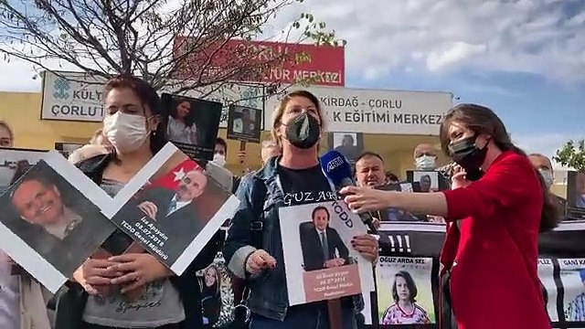 Çorlu tren kazasında oğlu kaybeden anne Mısra Öz: Biz mesai saatinde önünüze konulan dosya değil katledilen 25 canın...