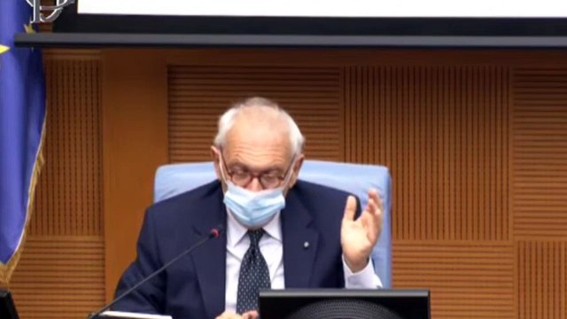 Scuola, Bianchi: Dal 13 settembre si partirà con tutti i docenti al loro posto