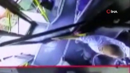 Ankara'da 'yol verme' kavgası; otobüse ateş etti