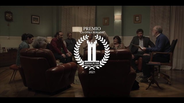 Tráiler del cortometraje Votamos , de Santiago Requejo, con Myriam Díaz Aroca, Raúl Fernández de Pablo, Neus Sanz y Charo Reina.