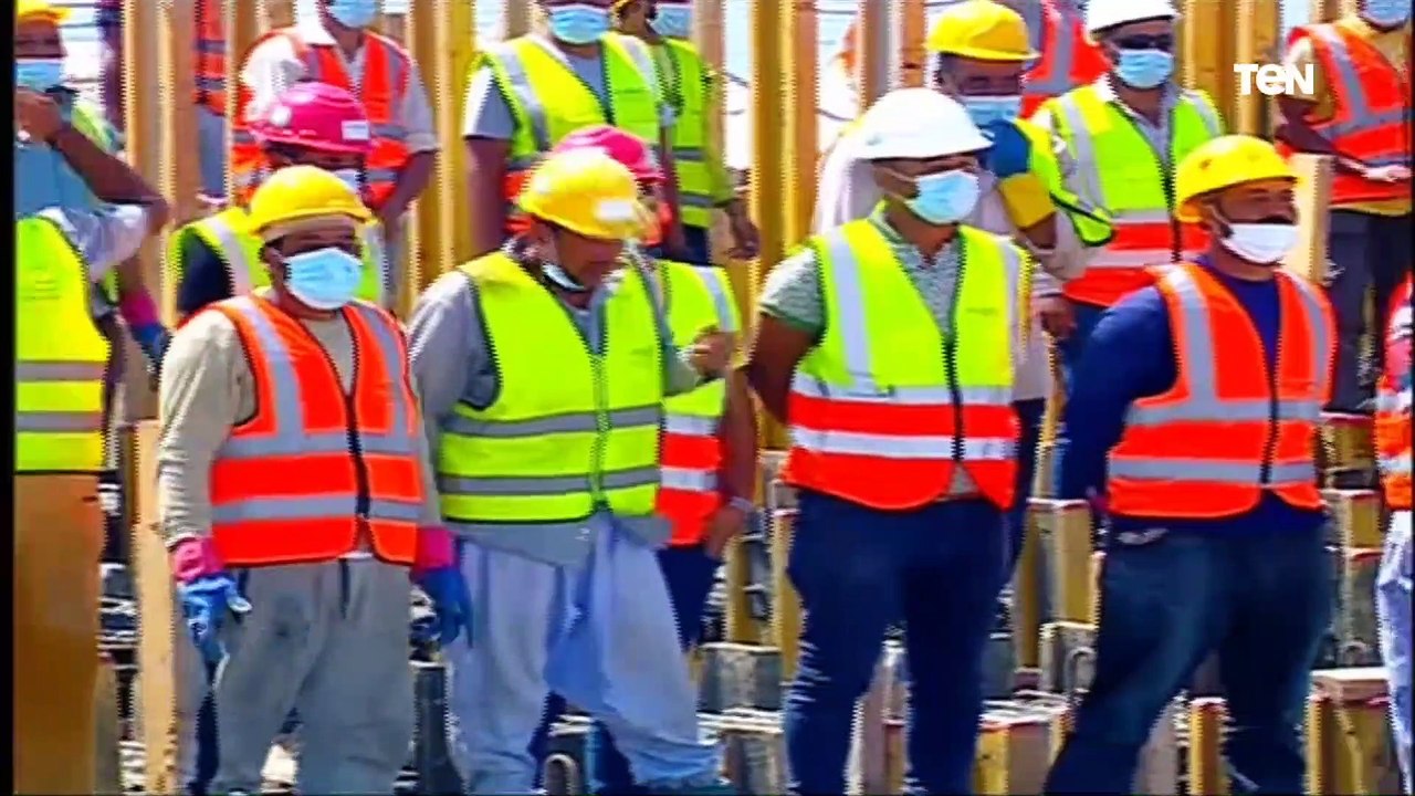 الرئيس السيسي يتفقد محطة تحيا مصر متعددة الأغرا...