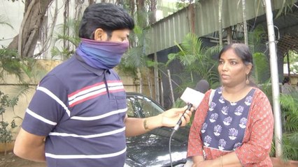 పాఠశాలల్లో అమ్మాయిల కనీస సౌకర్యాలు లేవని ఆవేదన వ్యక్తం చేసిన ప్రొఫెసర్ సుజాత