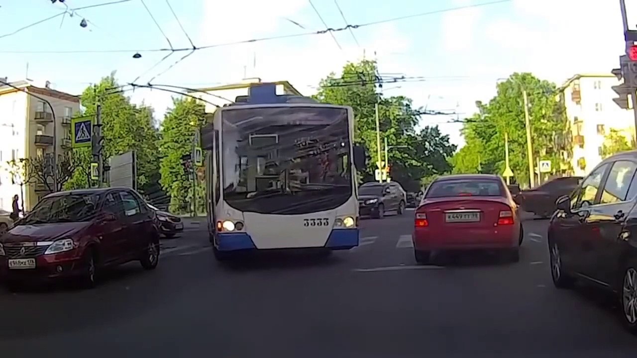 Russian Car Crash Compilation | Russian Bad Driver Fails Ep#01