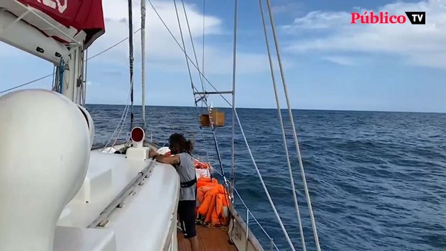 'Público', a bordo de la 85ª misión del Astral de Open Arms