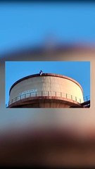 सीकर में युवक का पानी की टंकी पर चढ़ हाई वोल्टेज ड्रामा, गृह क्लेश से था परेशान