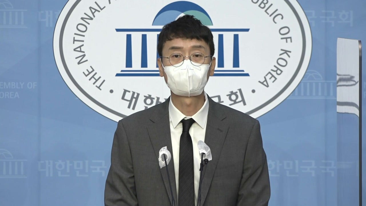 '고발 사주 의혹' 당사자 김웅, 공식 입장 표명 회견 / YTN