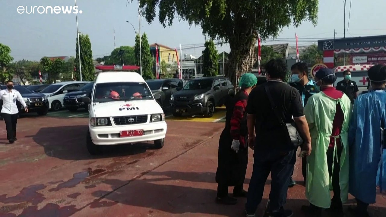 عشرات القتلى والجرحى عقب اندلاع حريق داخل سجن في إندونيسيا