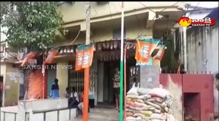 బీజేపీ ఎంపీ అర్జున్‌ సింగ్‌ నివాసం వద్ద బాంబు పేలుడు