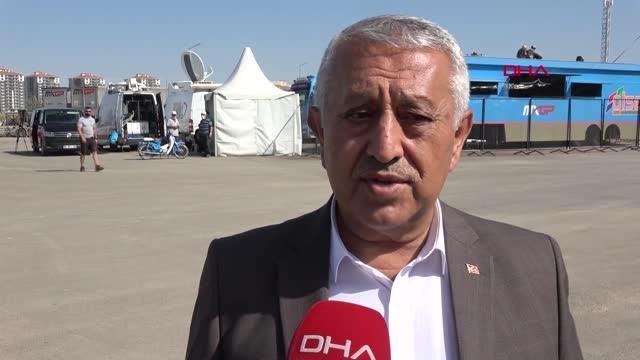 BELEDİYE BAŞKANI ZEYBEK: BU SENE TÜM ÖDÜLLERİ ALMAYI HEDEFLİYORUZ