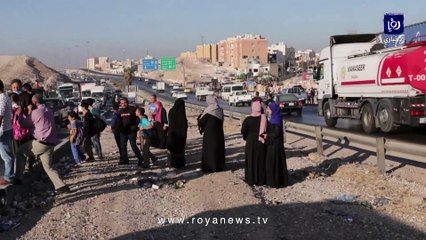 خطر يومي يهدد حياة الطلبة على الطريق الدولي في مدينة المجد بالزرقاء