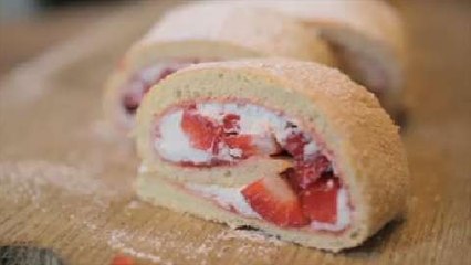 Biscuit roulé aux fraises