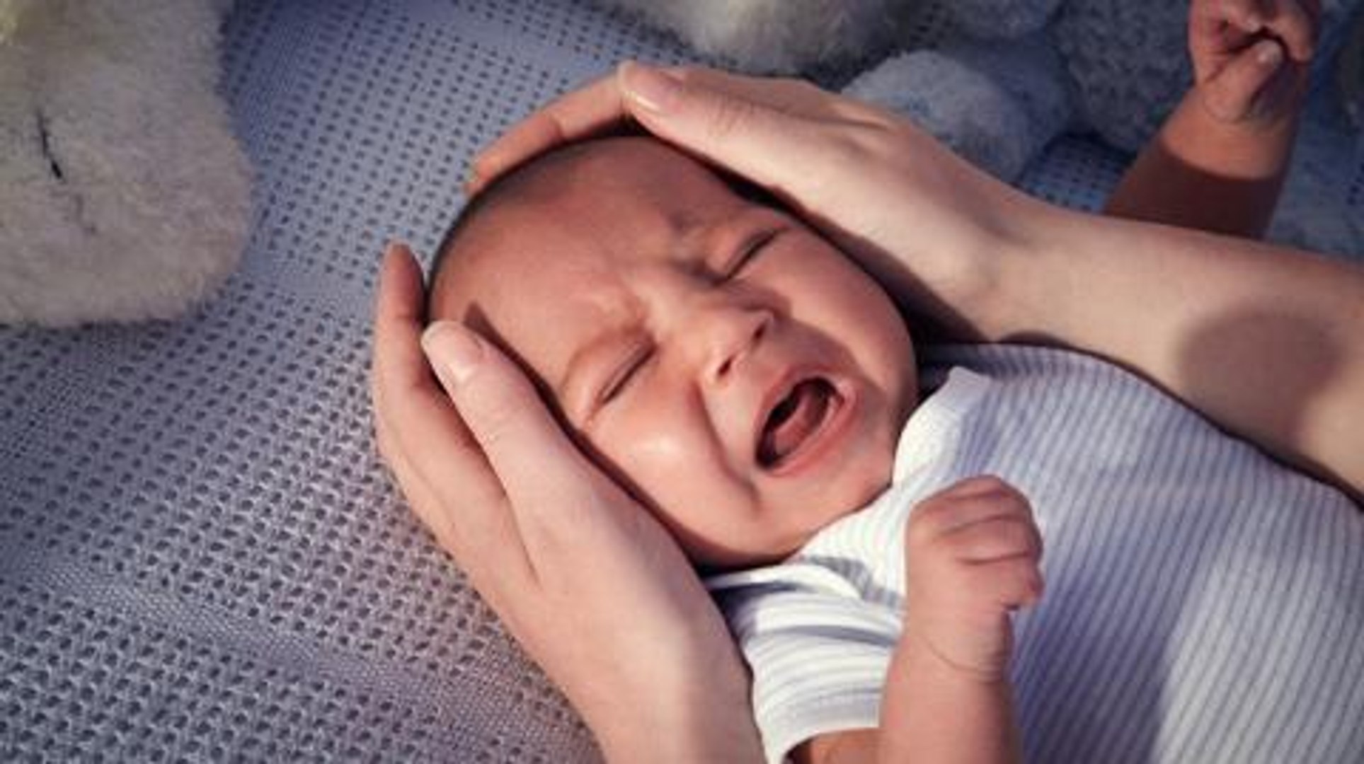 Comment Calmer Un Bebe Qui Pleure Video Dailymotion