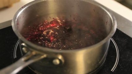 Réaliser une sauce au vin rouge