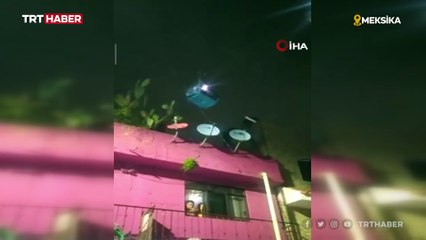 Meksika'da "deprem ışıkları" böyle görüntülendi