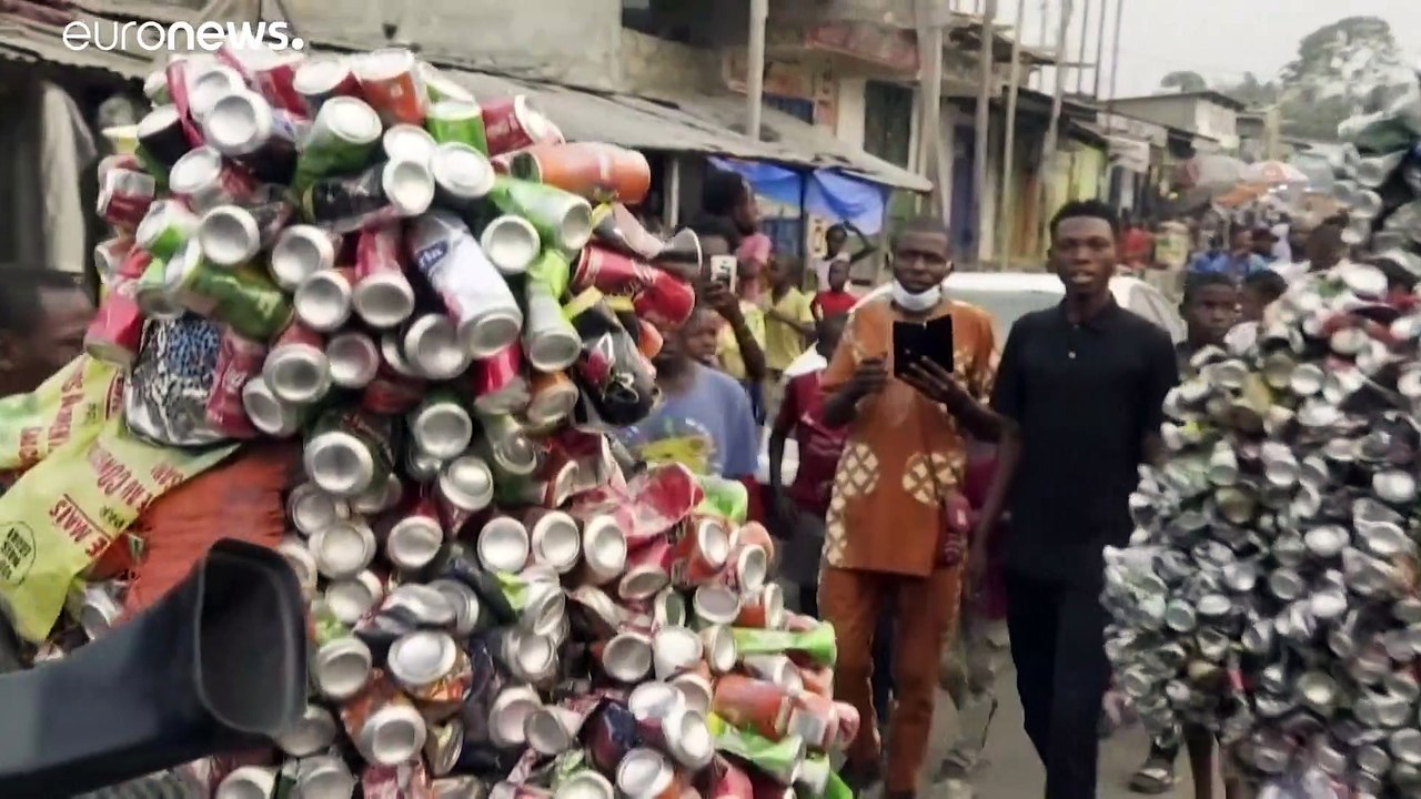 Desfile de lixo em Kinshasa