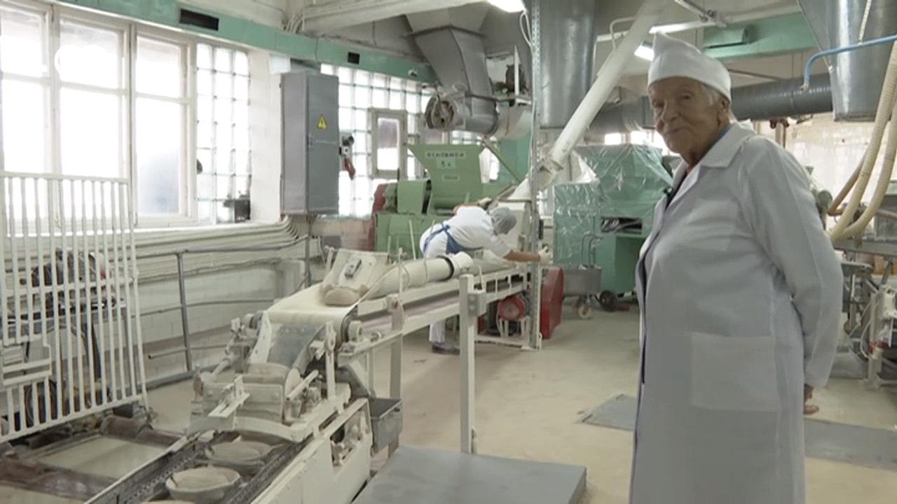 "Что может быть ценнее хлеба?": 80 лет назад на...