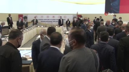 6 bakan son dönemde yaşanan afet ve sel felaketlerini değerlendirmek üzere toplandı