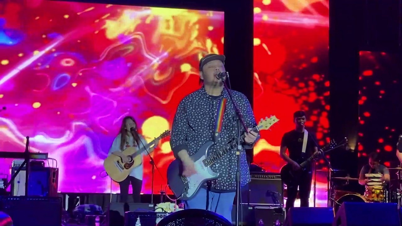 Mayonnaise - Tayo Nalang Dalawa LIVE at UP Fair 2020 Cosmos