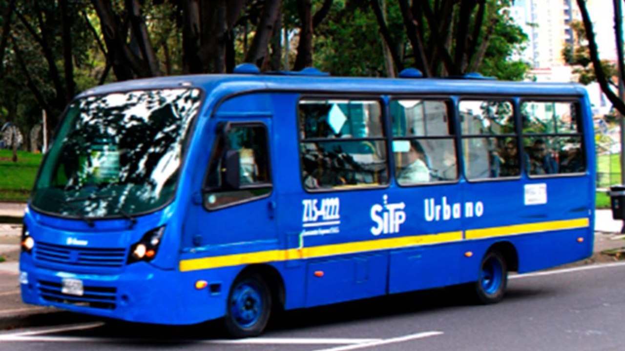 Lo que se sabe del caso de la pareja que tuvo relaciones sexuales en bus del SITP