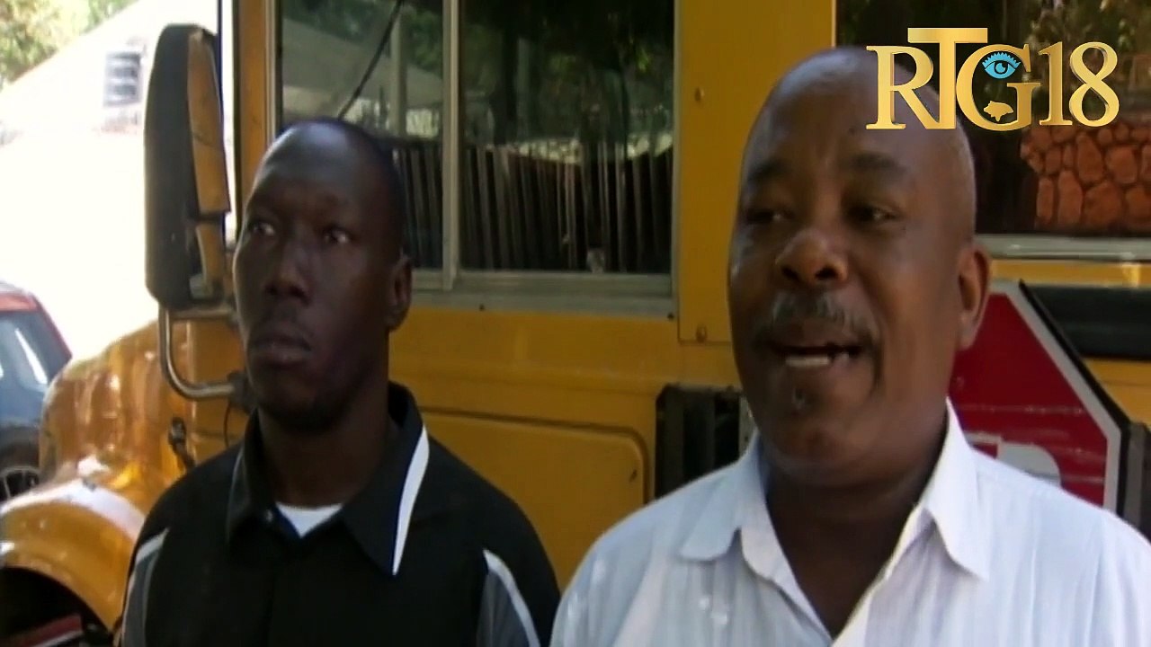 Responsab Asosiyasyon pwopriyete ak chofè laplèn APCPCS, montre yo gen gwo lapenn akòz divès pwoblèm