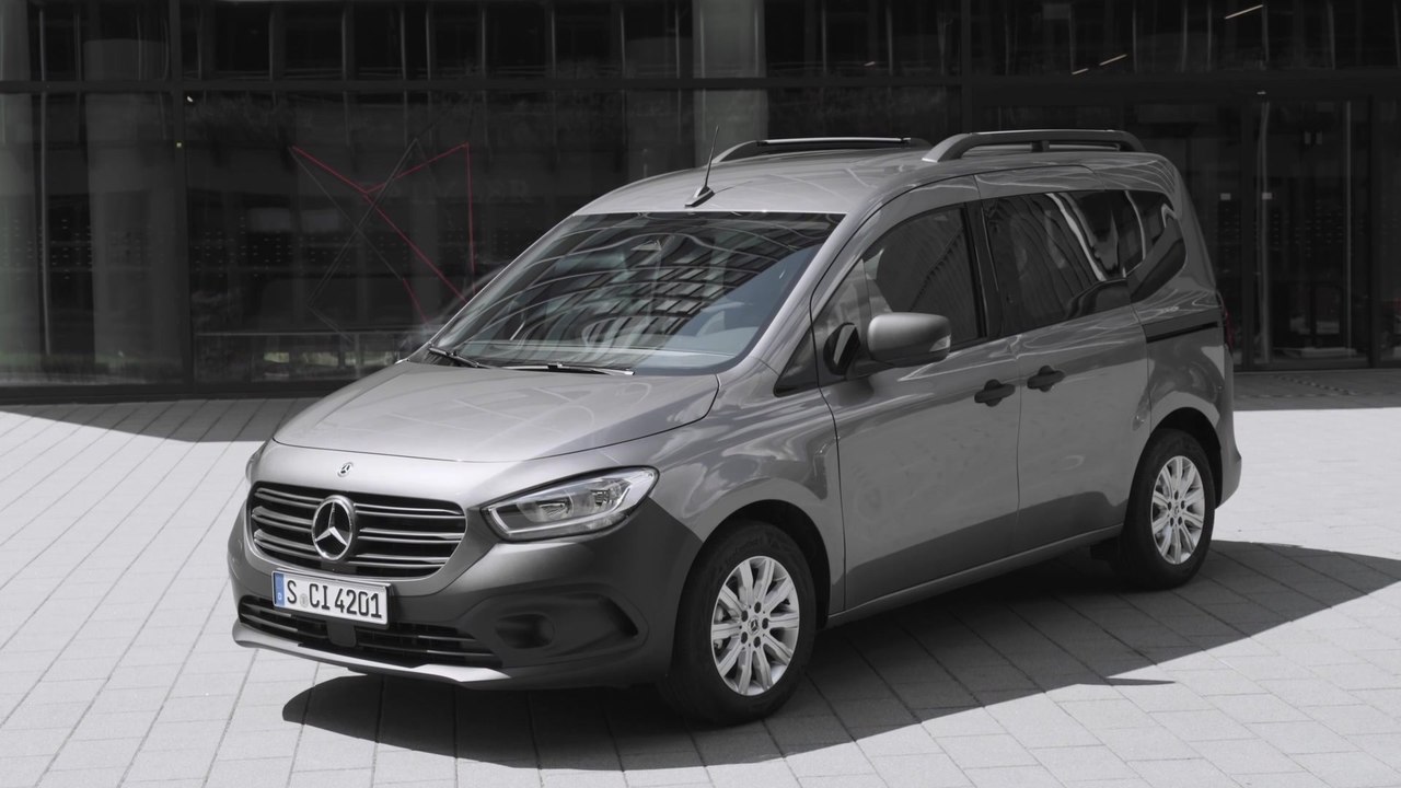 The new Mercedes-Benz CITAN Tourer Design in Grey