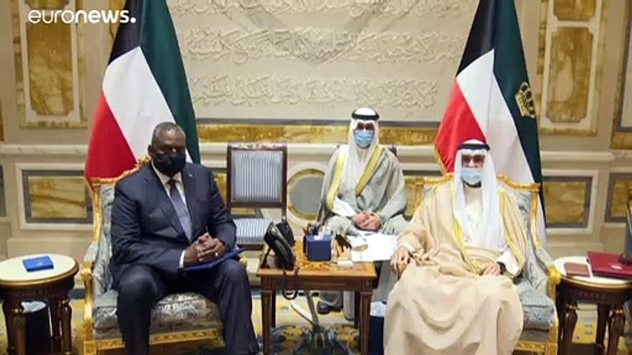 وزير الدفاع الأمريكي يقول إن تنظيم القاعدة قد يحاول العودة إلى أفغانستان ويلغي زياته إلى السعودية