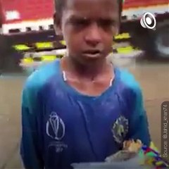 Here's How A Man Helped A Young Boy Selling Pens At Traffic Signal