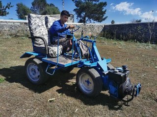 Hurdadan topladığı malzemelerle ATV yaptı