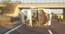 Modena - Scontro tra camion su A1, si ribalta mezzo con sostanze pericolose (09.09.21)
