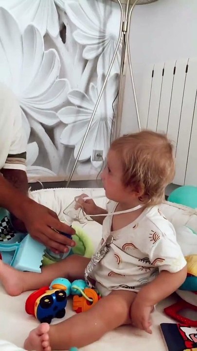 Adriann, le fils de Jesta Hillmann et de Benoît Assadi est sous cortisone.