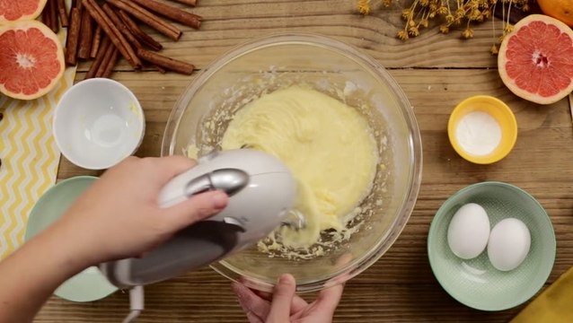 Bolo simples — Receitas TudoGostoso